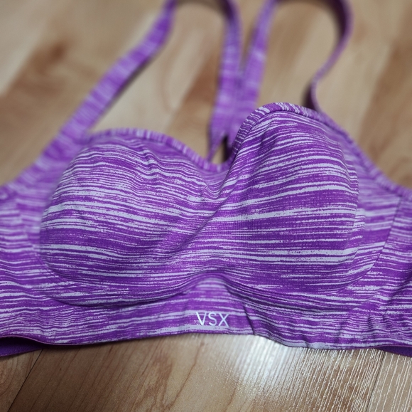 Victoria's Secret Sports Bra - Picture 2 of 7